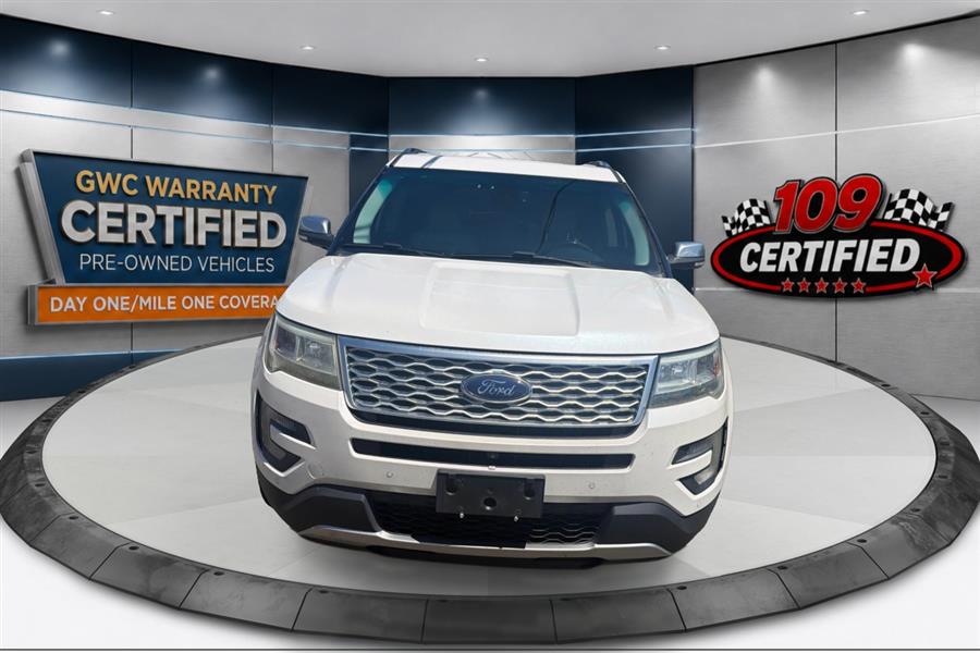 2017 Ford Explorer Platinum 4WD's photo