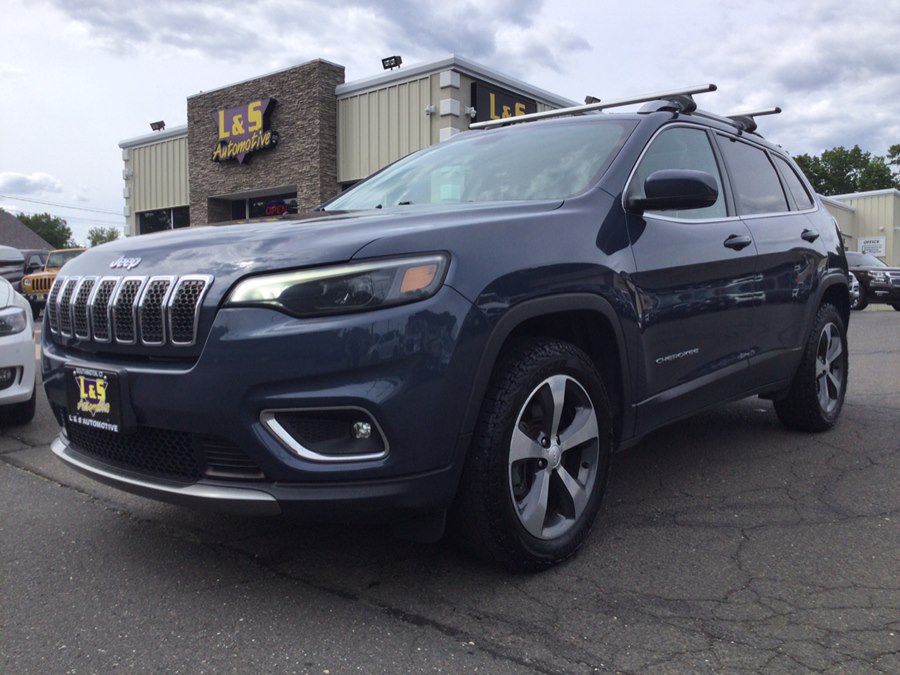 2019 Jeep Cherokee Limited 4X4's photo