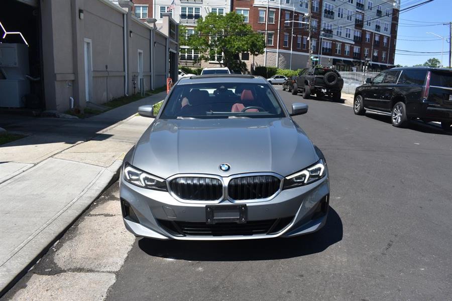 2025 BMW 3 Series 330i xDrive Sedan's photo