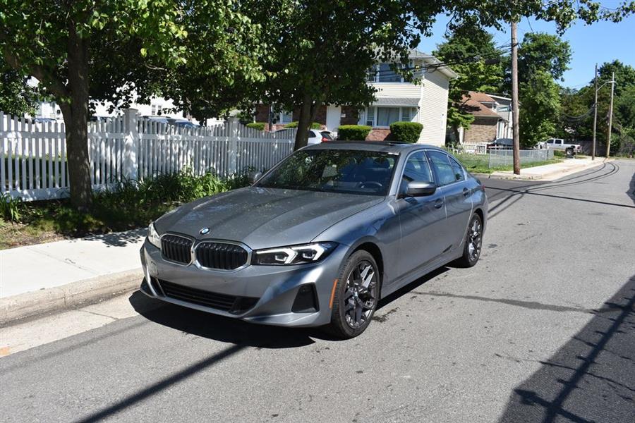 2025 BMW 3 Series 330i Sedan's photo