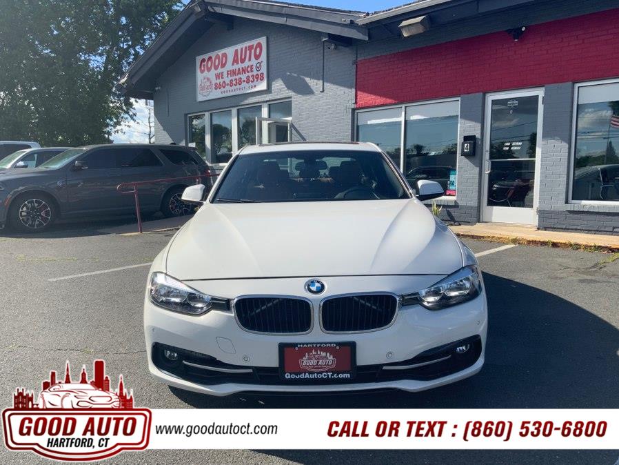 2017 BMW 3 Series 330i xDrive Sedan's photo