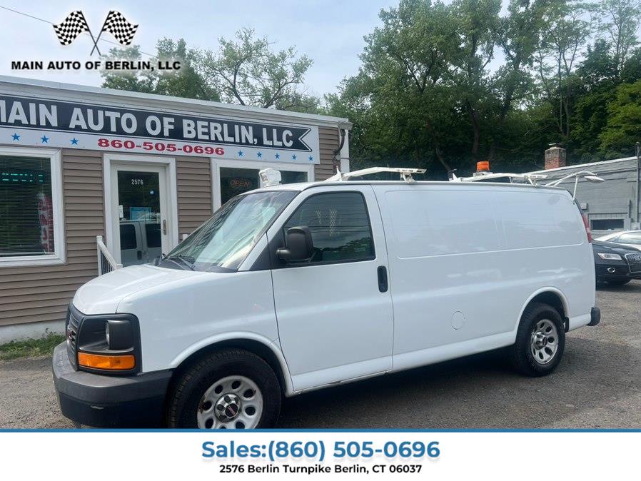 2014 GMC Savana's photo