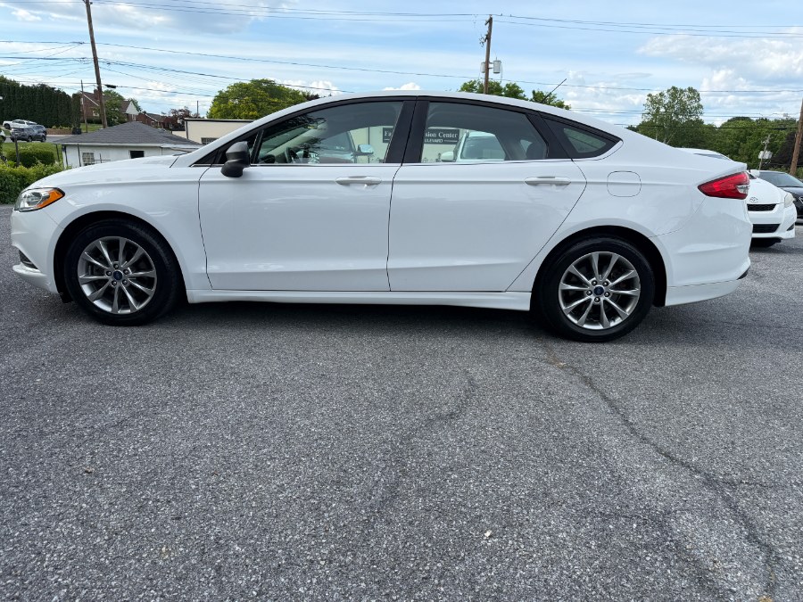 2017 Ford Fusion SE FWD's photo