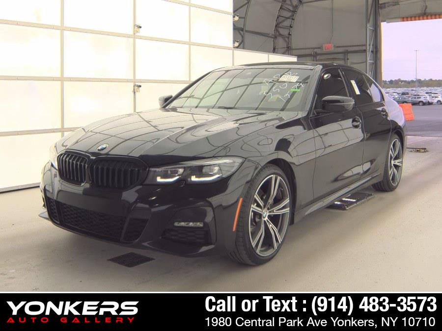 2022 BMW 3 Series 330i xDrive Sedan's photo