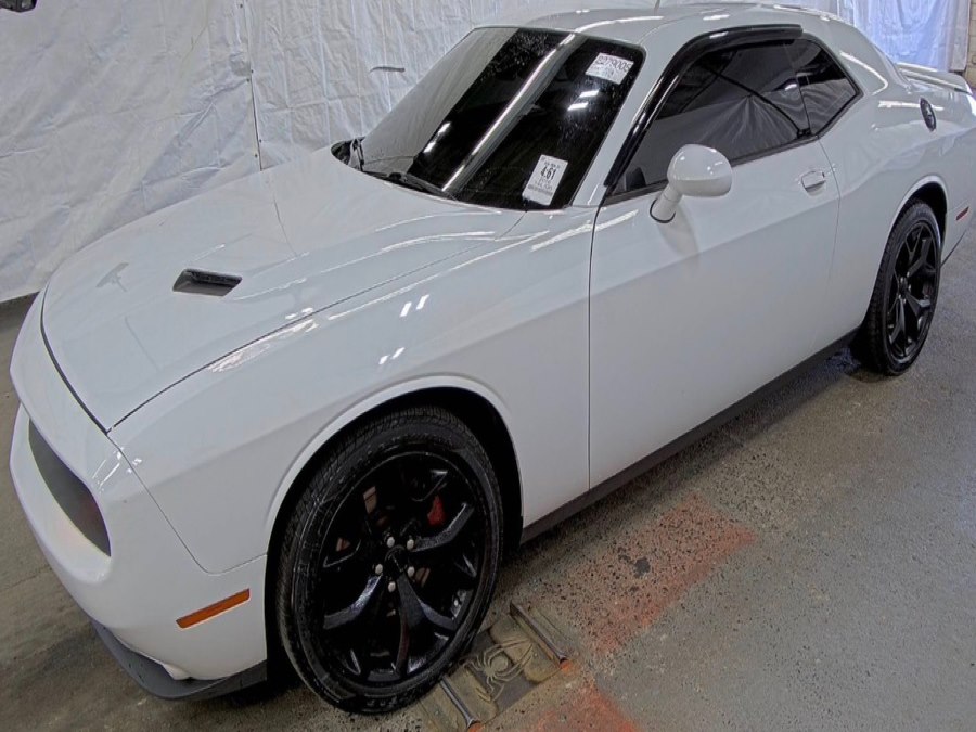 2016 Dodge Challenger SXT Plus RWD photo