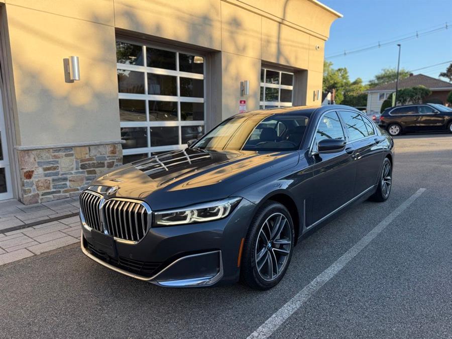 2020 BMW 7 Series 750i xDrive's photo