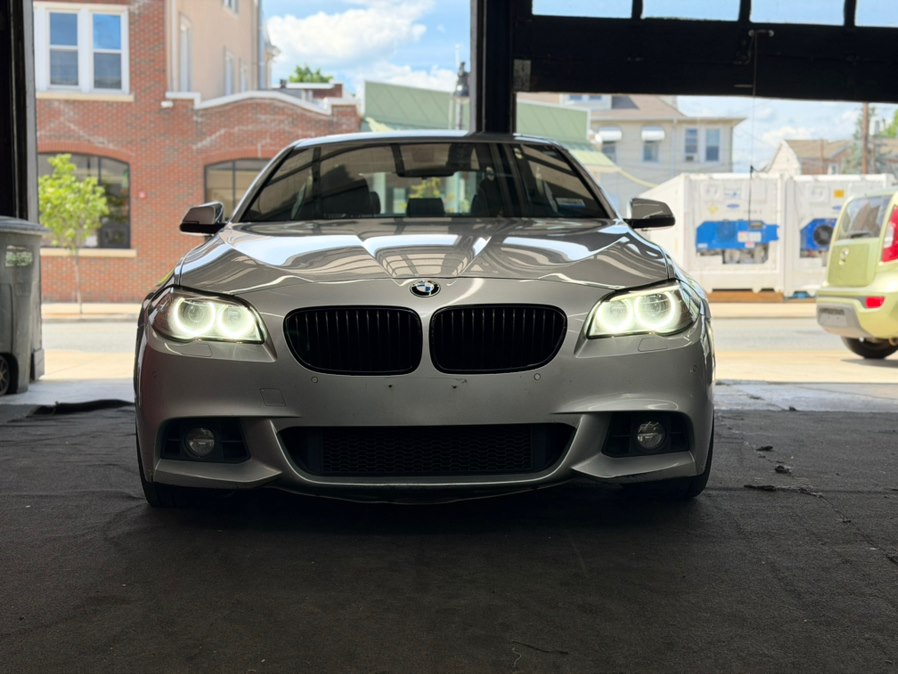 2016 BMW 5 Series 535i xDrive Sedan's photo