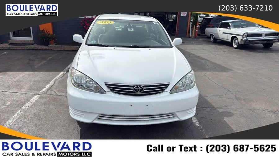 2005 Toyota Camry's photo