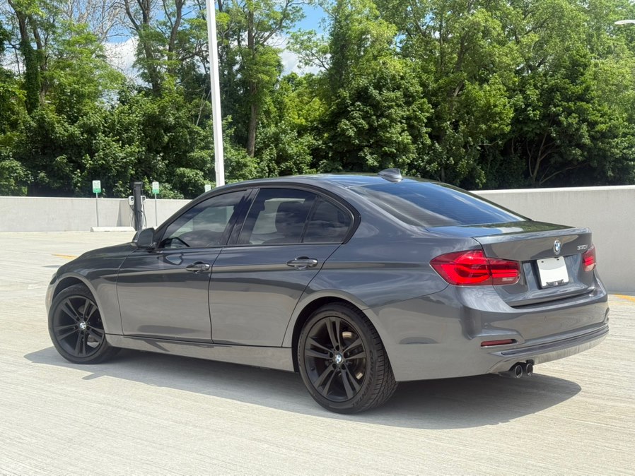 2018 BMW 3 Series 330i Sedan's photo
