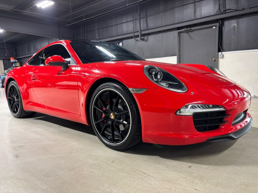 2014 Porsche 911 Carrera 4 Coupe's photo