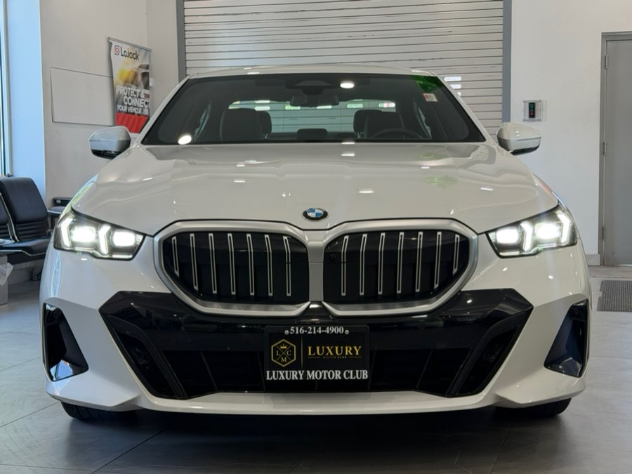 2026 BMW 5 Series 530i xDrive Sedan's photo