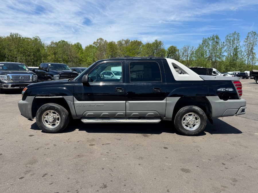 2002 Chevrolet Avalanche 4x4 2500 Series's photo