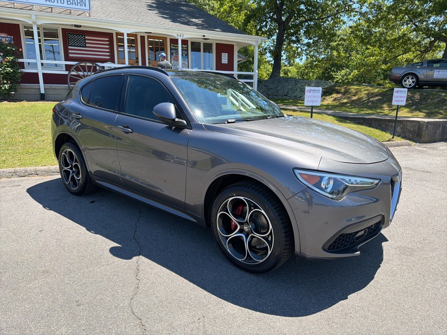2022 Alfa Romeo Stelvio Ti AWD's photo
