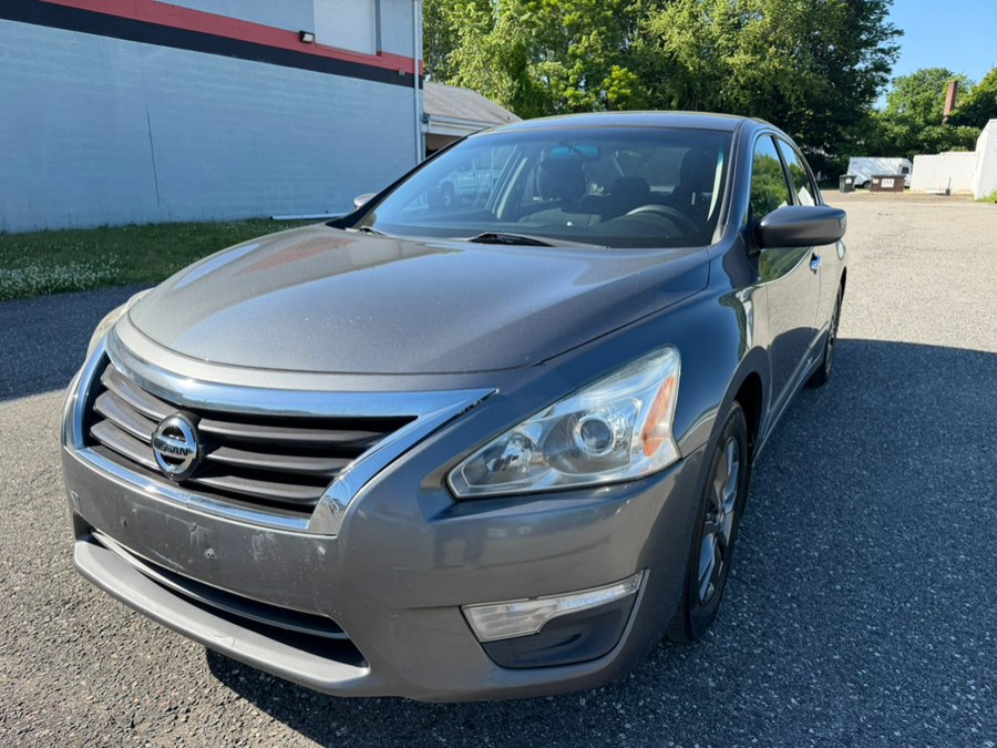 2015 Nissan Altima 2.5 S's photo