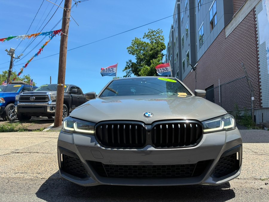 2021 BMW 5 Series 530i xDrive Sedan's photo