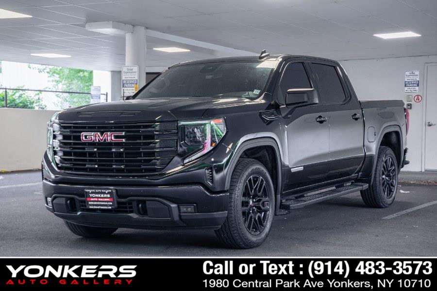 2023 GMC Sierra 4WD Crew Cab Short Box Elevation's photo