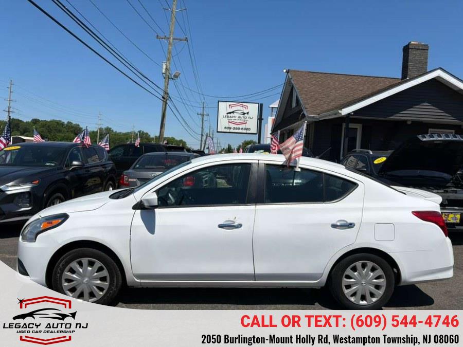 2019 Nissan Versa 1.6 SV CVT's photo