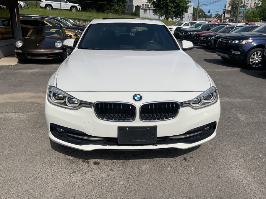 2018 BMW 3 Series 330i xDrive Sedan's photo