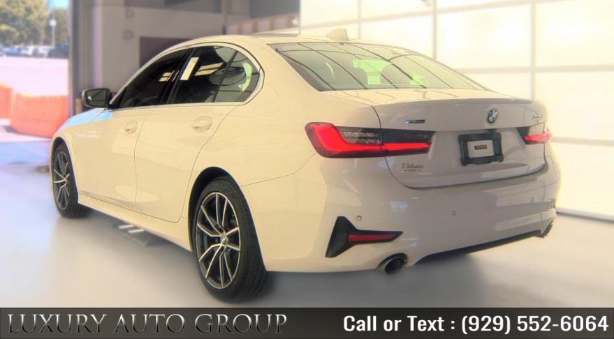2019 BMW 3 Series 330i xDrive Sedan's photo