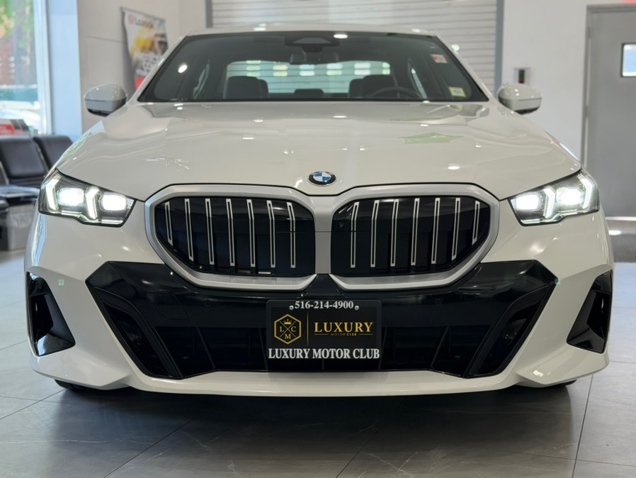 2026 BMW 5 Series 530i xDrive Sedan's photo