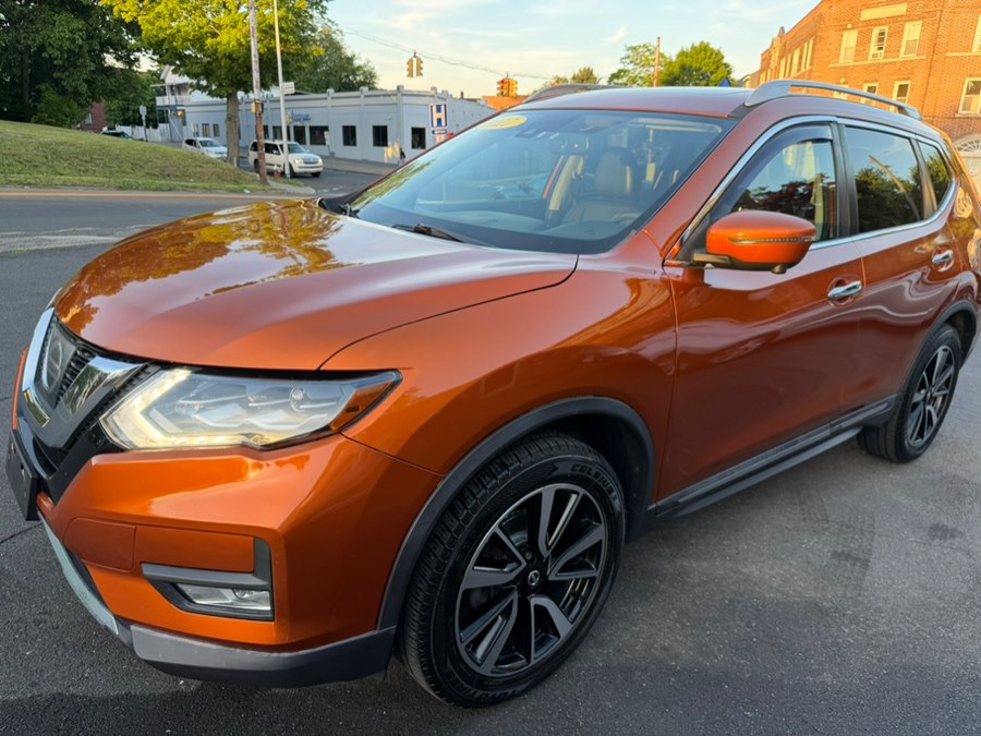 2017 Nissan Rogue SL AWD's photo