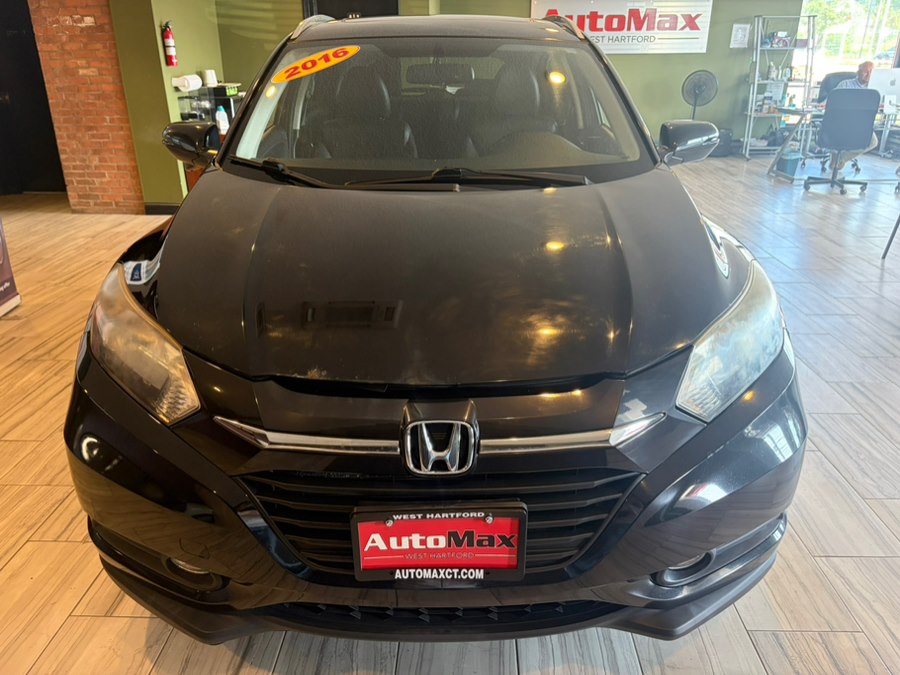 2016 Honda HR-V EX-L Navi AWD's photo