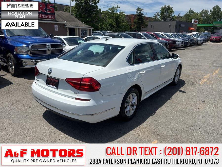 2016 Volkswagen Passat 1.8T S Auto PZEV's photo
