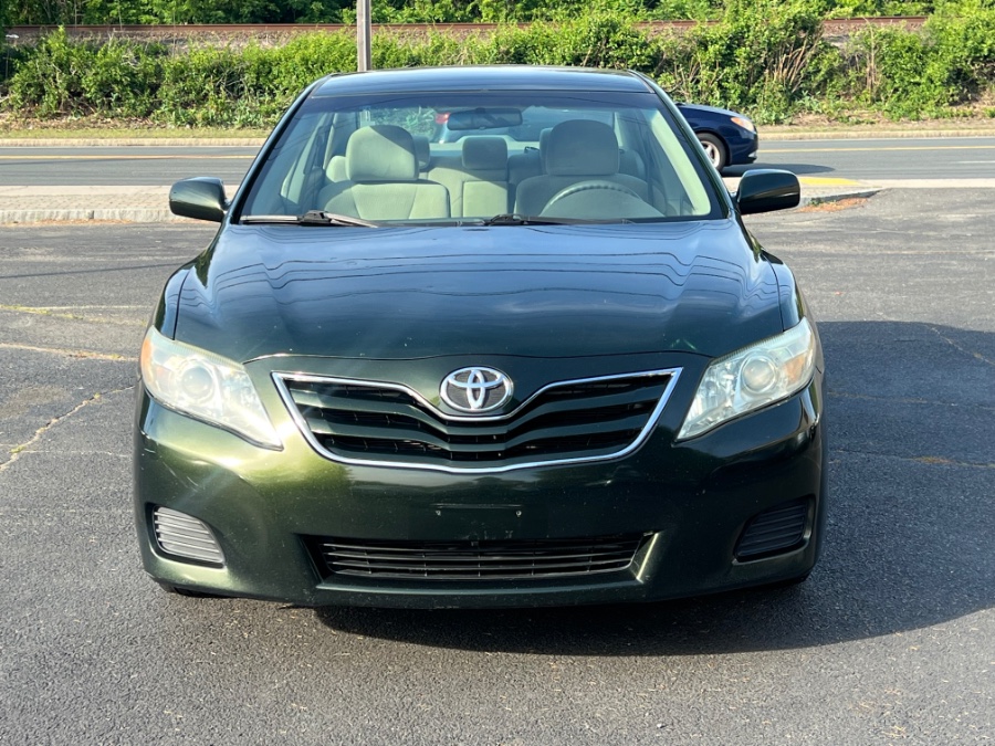 2011 Toyota Camry 2.5 Auto LE's photo