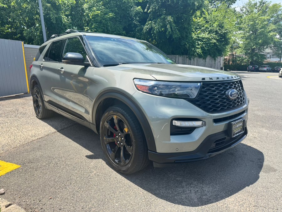 2020 Ford Explorer ST 4WD's photo