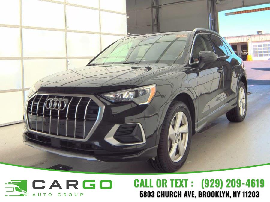 2022 Audi Q3 40 TFSI Premium quattro's photo