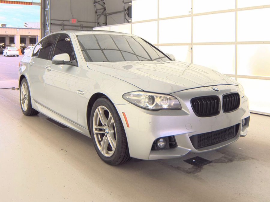 2014 BMW 5 Series 528i xDrive Sedan's photo
