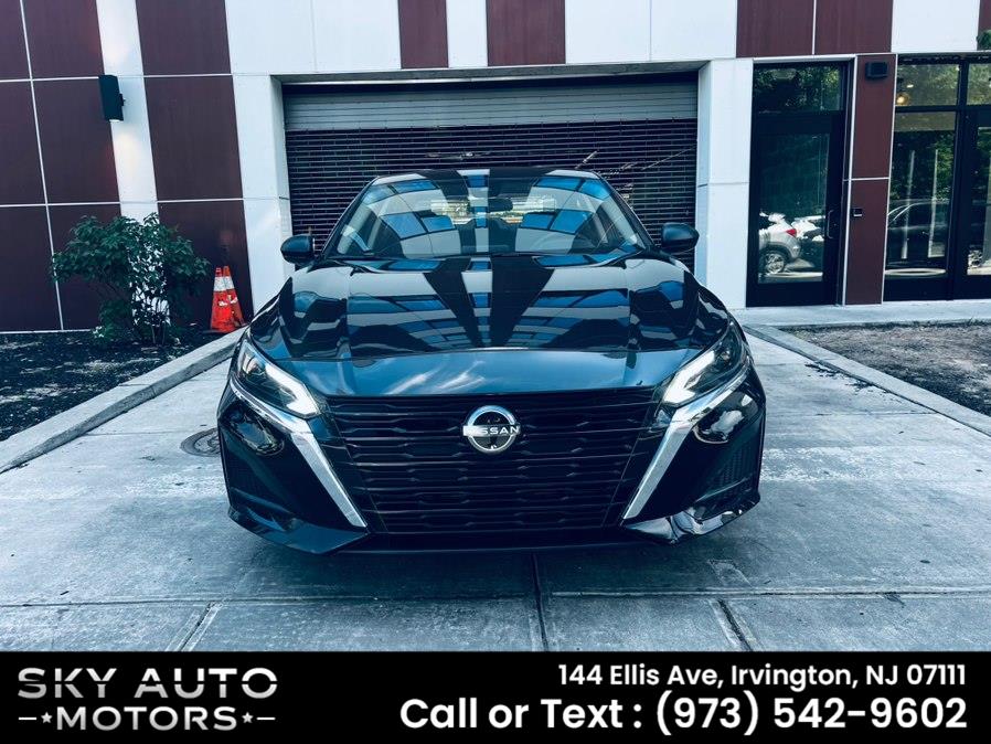 2024 Nissan Altima's photo