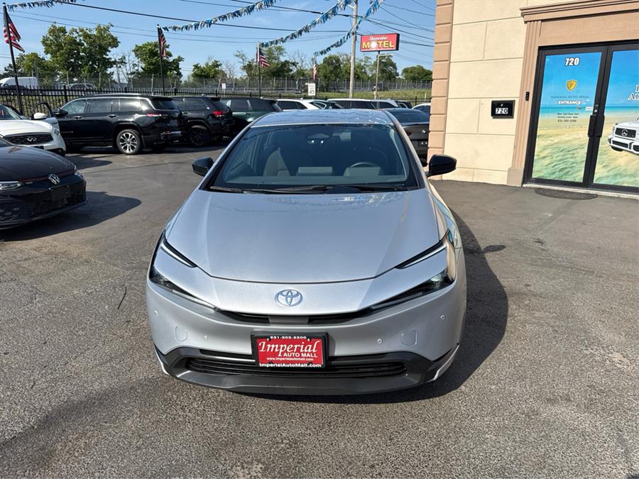 2025 Toyota Prius's photo