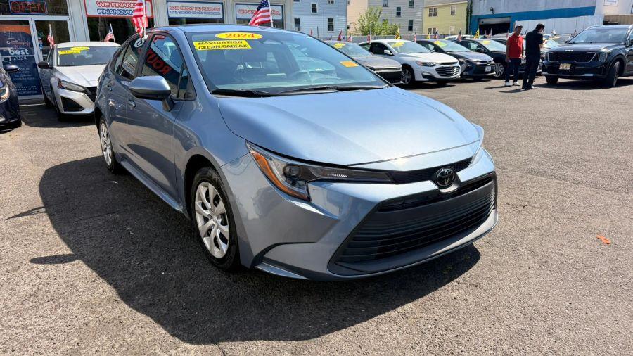 2024 Toyota Corolla LE CVT's photo