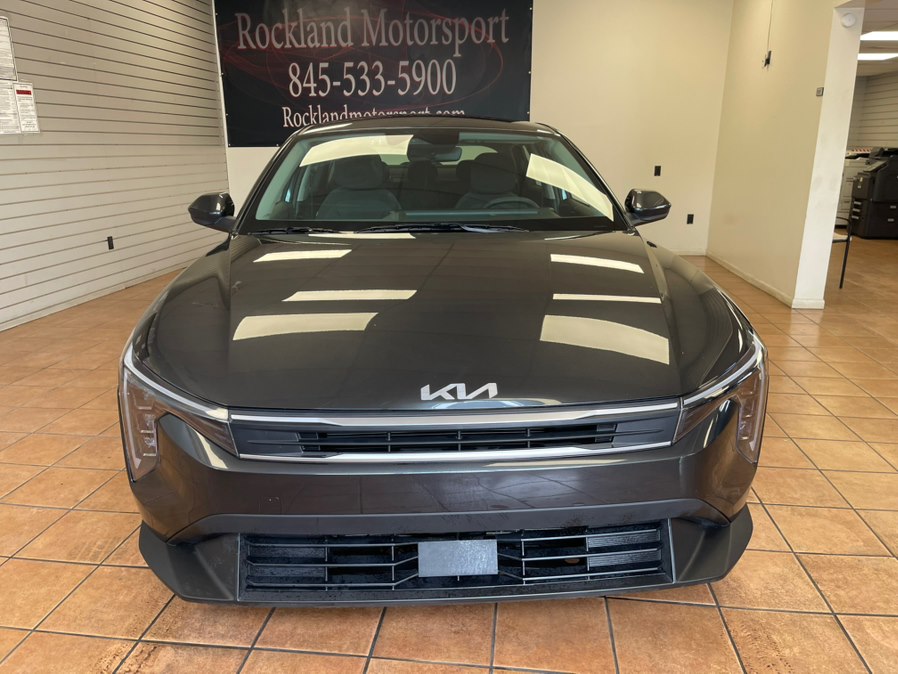 2025 Kia K4 LXS AT's photo