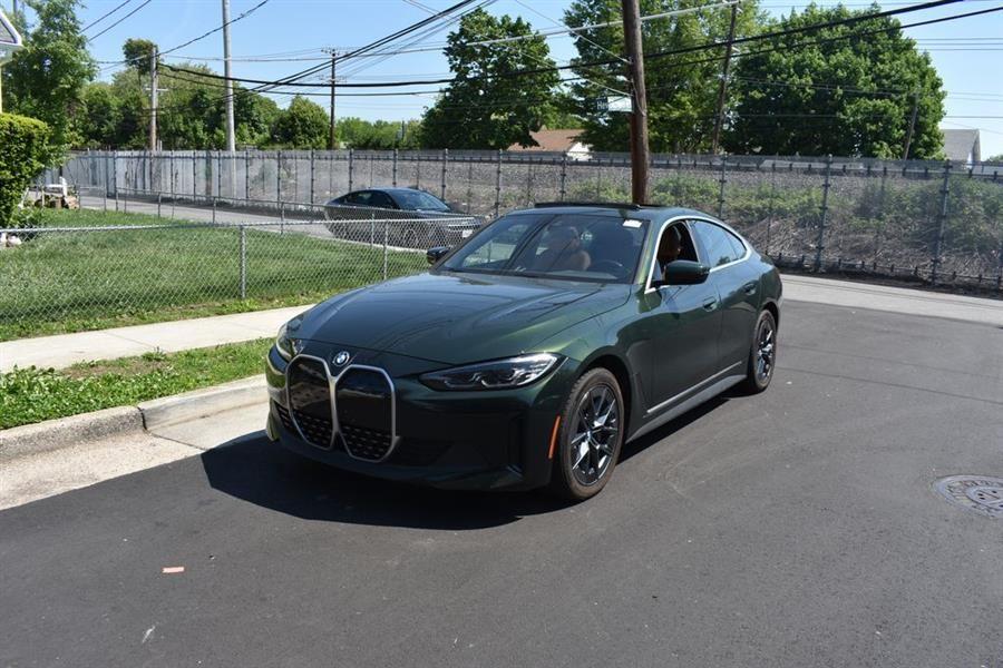 2023 BMW i4 eDrive40's photo