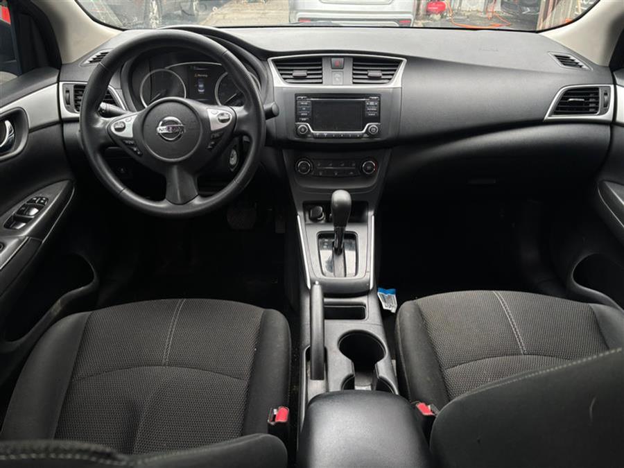 2018 Nissan Sentra S - Photo 10