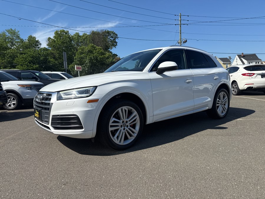 2018 Audi Q5 2.0T quattro S tronic Premium Plus's photo
