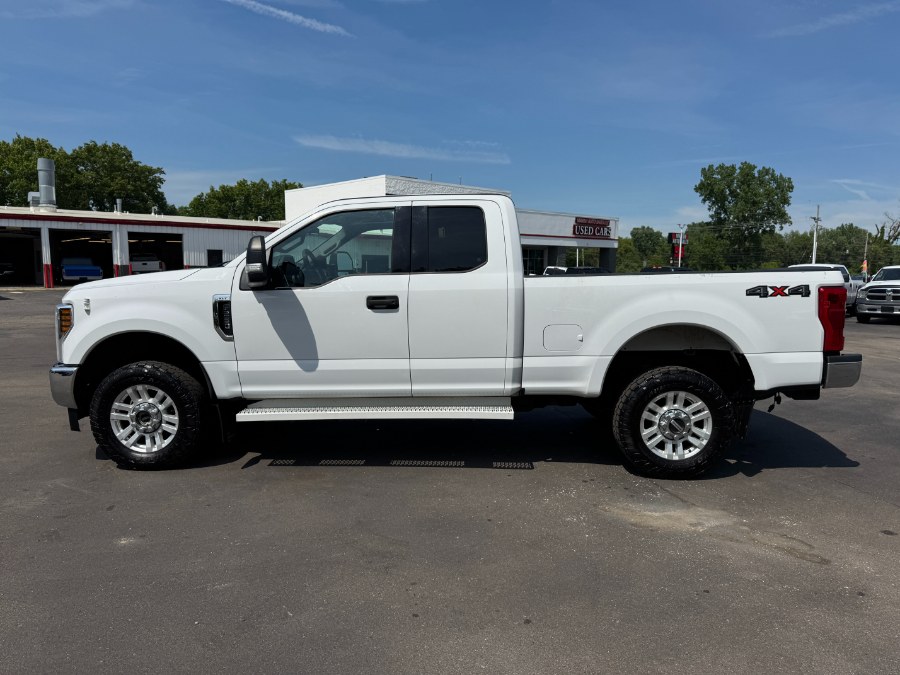 2018 Ford F-250 XLT 4x4 SuperCab 148 in's photo