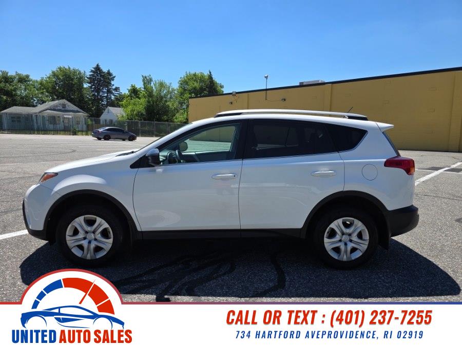 2014 Toyota RAV4 LE AWD's photo