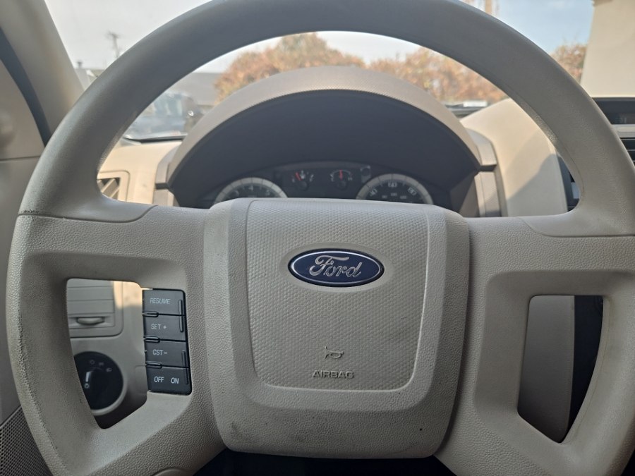 2008 Ford Escape XLS - Photo 17