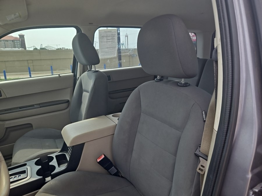 2008 Ford Escape XLS - Photo 10